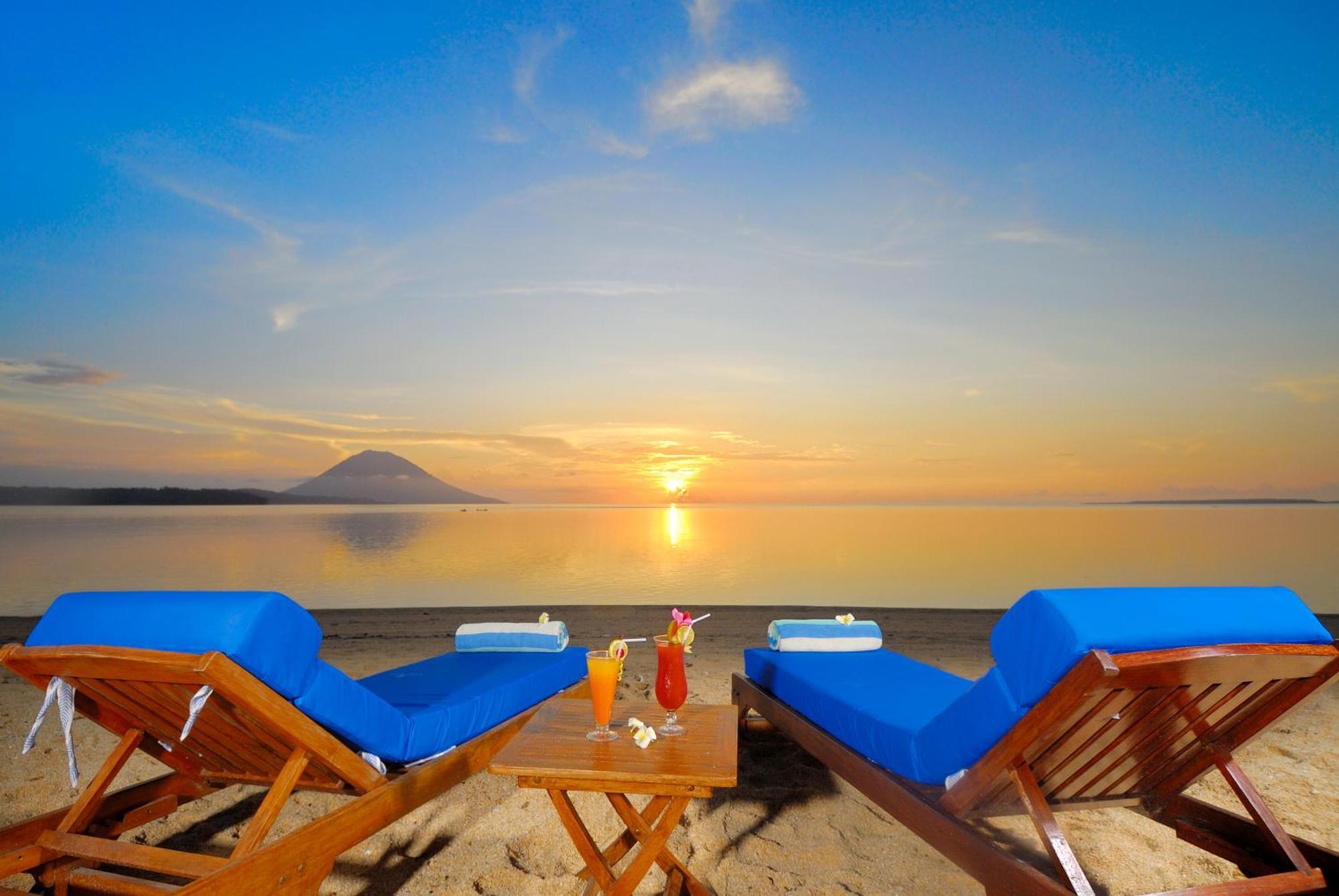 Siladen Resort & Spa Bunaken Ngoại thất bức ảnh