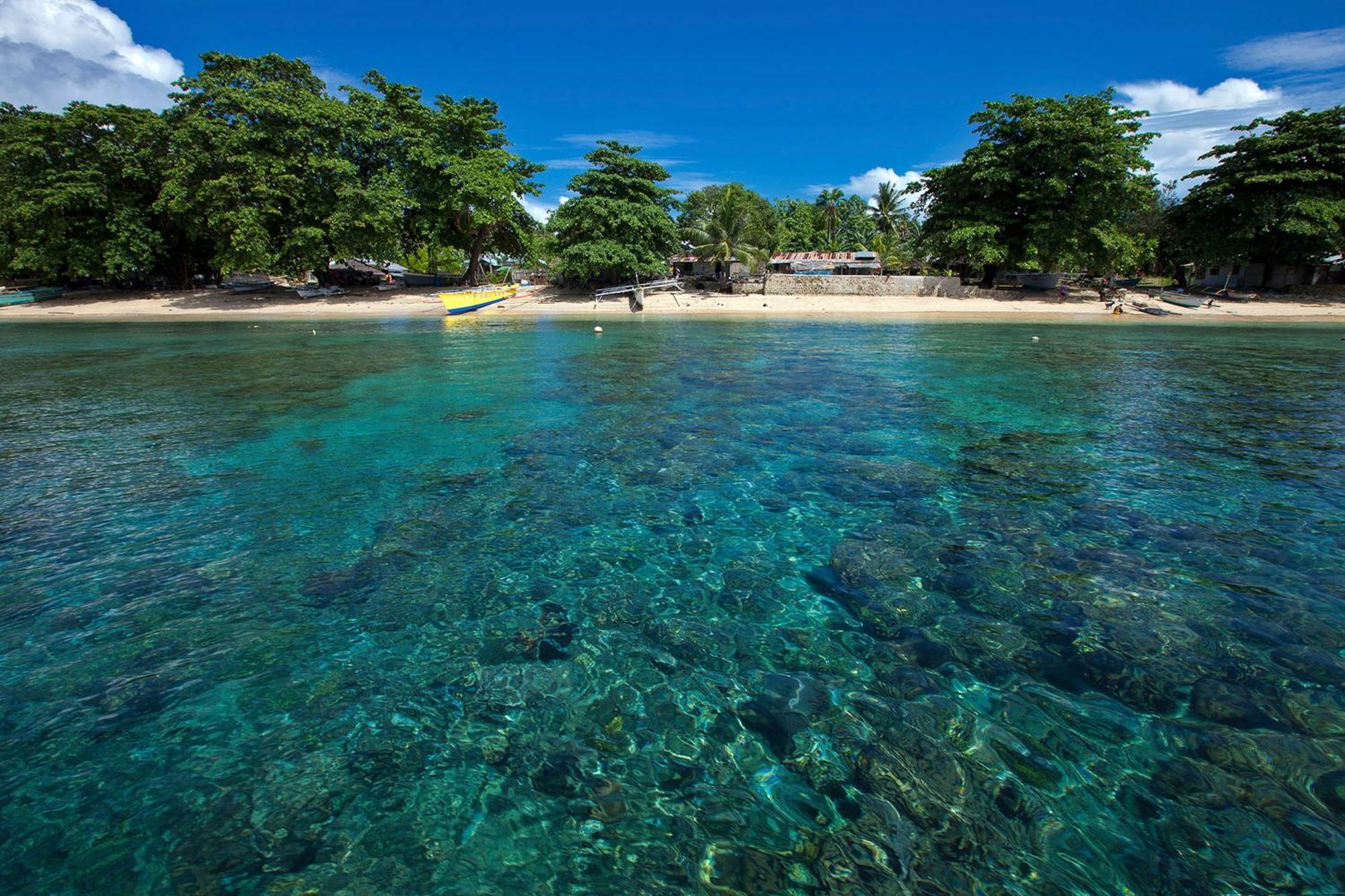Siladen Resort & Spa Bunaken Ngoại thất bức ảnh