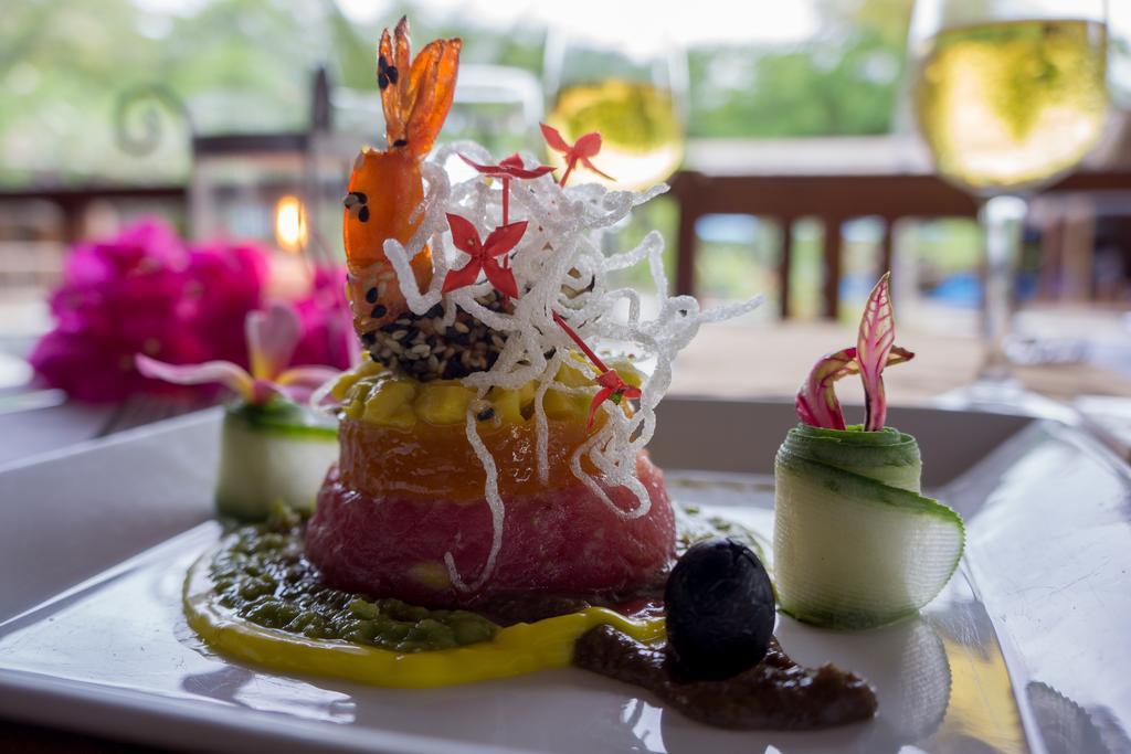 Siladen Resort & Spa Bunaken Ngoại thất bức ảnh