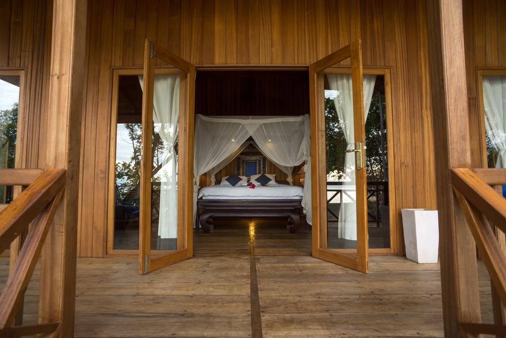 Siladen Resort & Spa Bunaken Ngoại thất bức ảnh