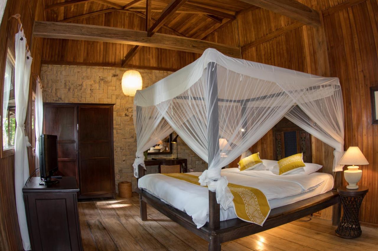 Siladen Resort & Spa Bunaken Ngoại thất bức ảnh